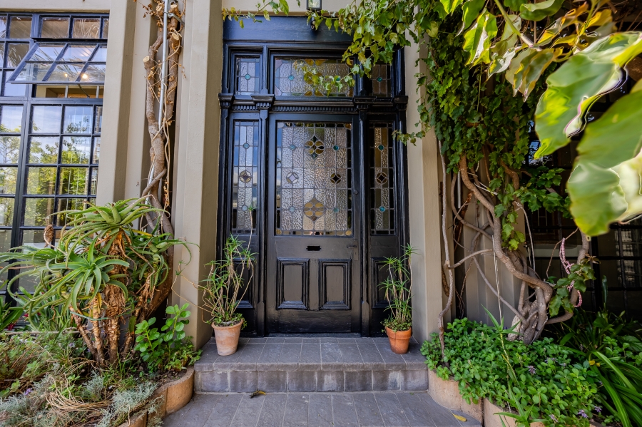 4 Bedroom Property for Sale in Woodstock Western Cape